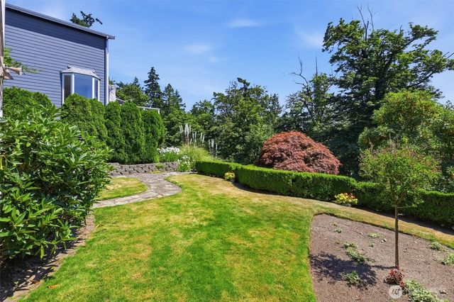 12036 89th Place NE, Kirkland, WA 98034