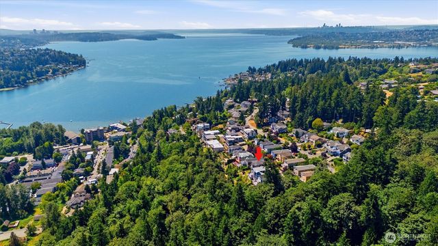 12036 89th Place NE, Kirkland, WA 98034