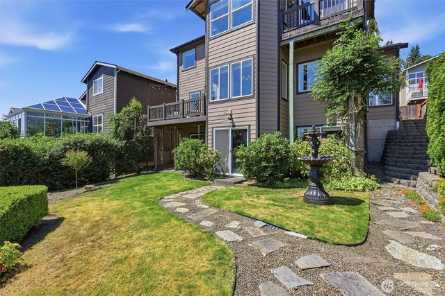 12036 89th Place NE, Kirkland, WA 98034