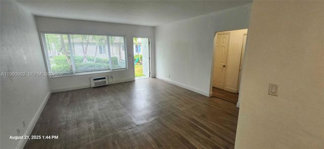 1050 98th St 4W, Bay Harbor Islands, FL 33154