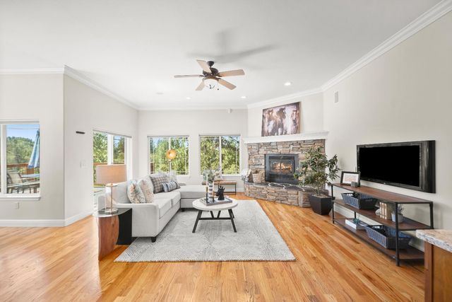 943 Eden Valley Rd, Colfax, CA 95713