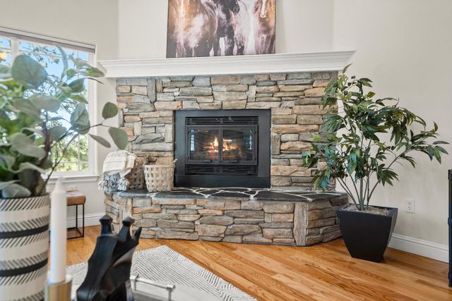 943 Eden Valley Rd, Colfax, CA 95713