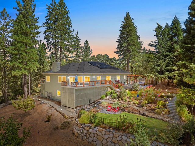 943 Eden Valley Rd, Colfax, CA 95713