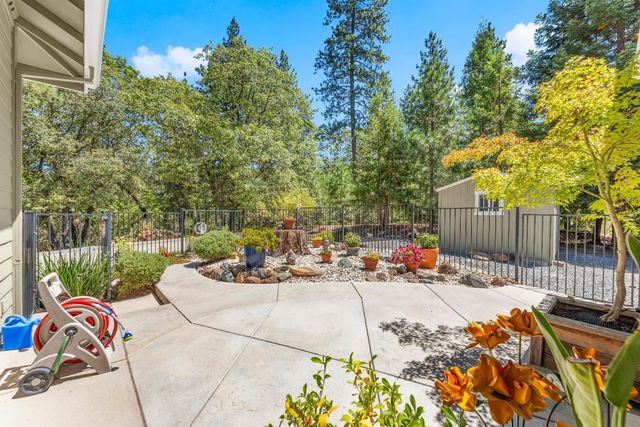 943 Eden Valley Rd, Colfax, CA 95713