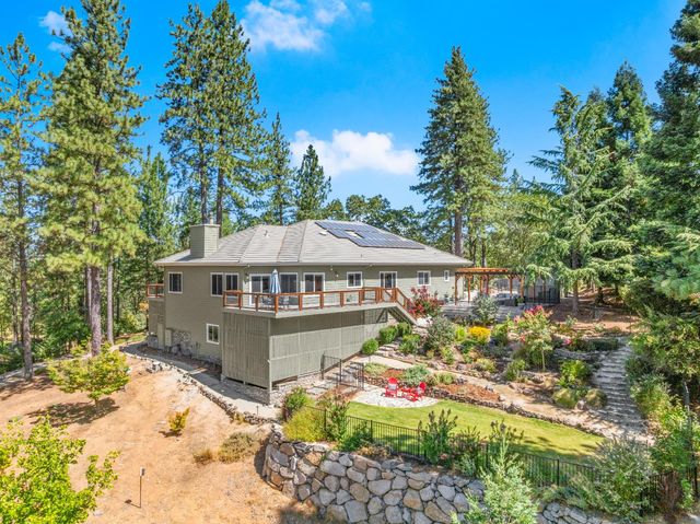 943 Eden Valley Rd, Colfax, CA 95713