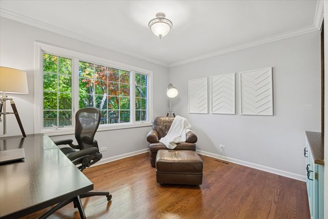 245 Meadowbrook Lane, Hinsdale, IL 60521