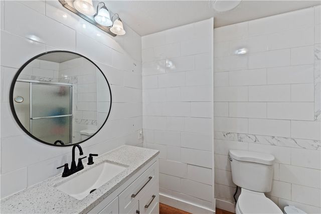 1813 S J Street, Rogers, AR 72756