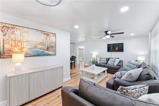 1813 S J Street, Rogers, AR 72756
