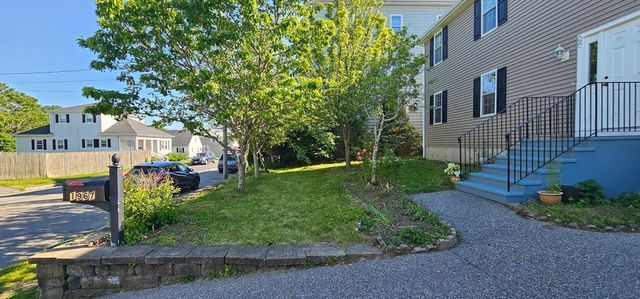 1967 Rodman St, Fall River, MA 02721