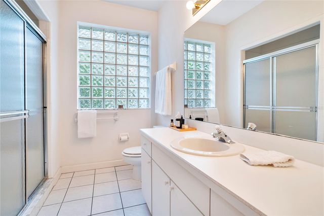 8400 VINTAGE DRIVE, Orlando, FL 32835