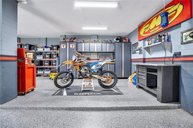 8400 VINTAGE DRIVE, Orlando, FL 32835