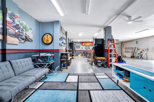 8400 VINTAGE DRIVE, Orlando, FL 32835