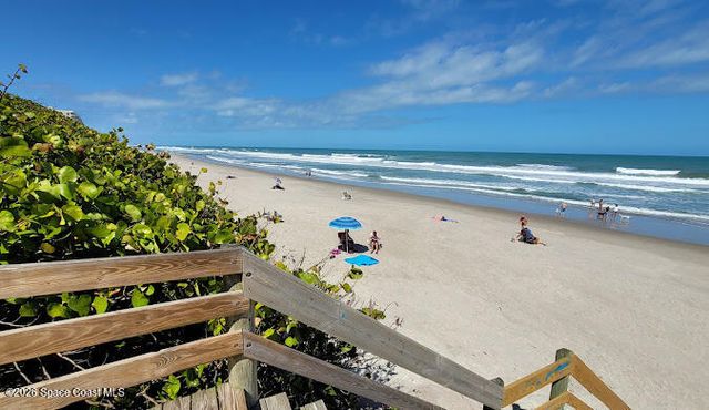 1010 Pine Tree Drive 202, Indian Harbour Beach, FL 32937