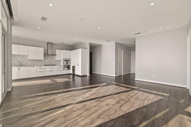 4521 San Felipe Street 2602, Houston, TX 77027