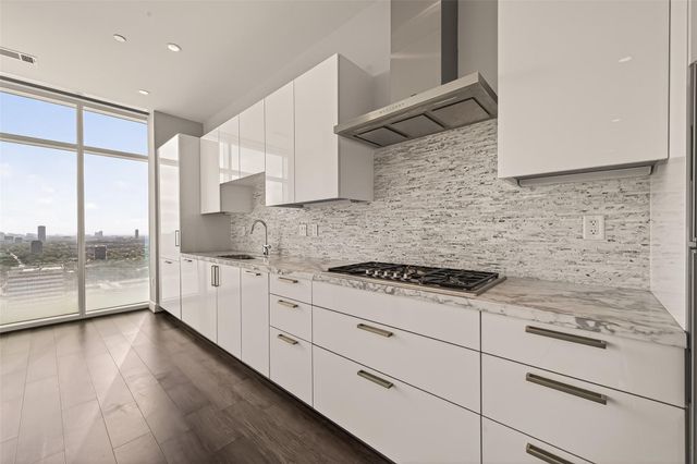 4521 San Felipe Street 2602, Houston, TX 77027