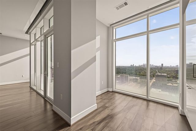 4521 San Felipe Street 2602, Houston, TX 77027