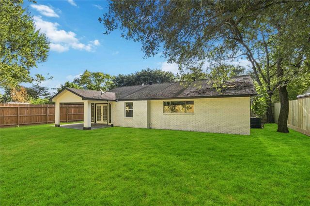 12006 Ashcroft Drive, Houston, TX 77035