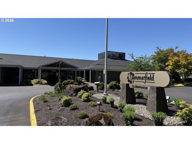 15915 Sw GREENS Way, Portland, OR 97224