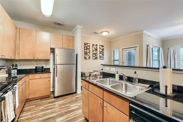 2502 Leon ST 212, Austin, TX 78705