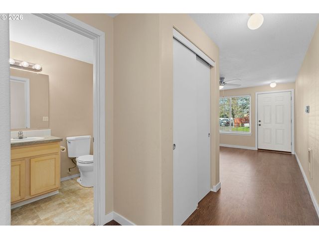 1211 W 29TH St, Vancouver, WA 98660