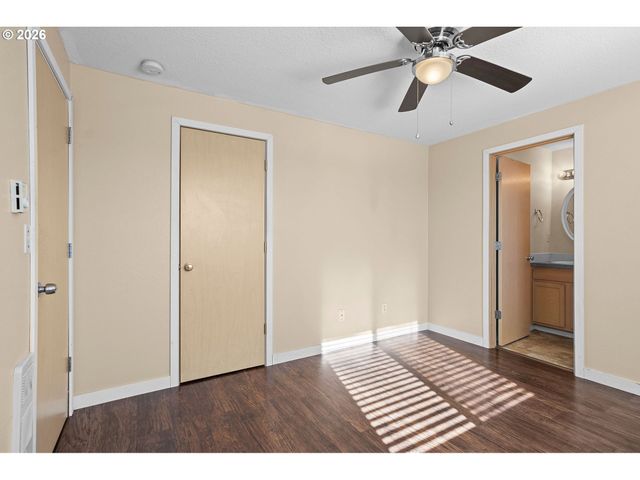 1211 W 29TH St, Vancouver, WA 98660