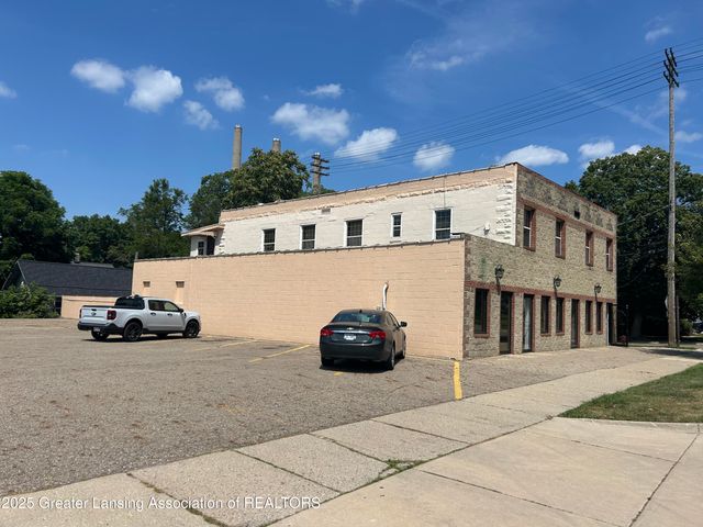 700 W Barnes Avenue, B, Lansing, MI 48910