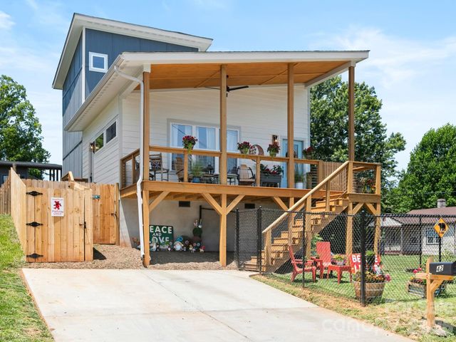 42 Cedar Street, Asheville, NC 28803