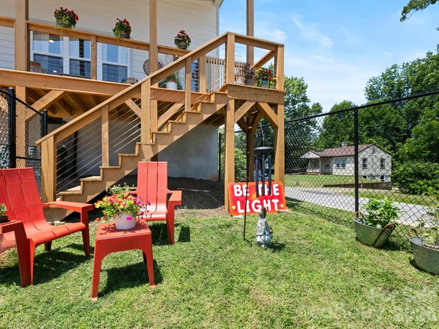 42 Cedar Street, Asheville, NC 28803