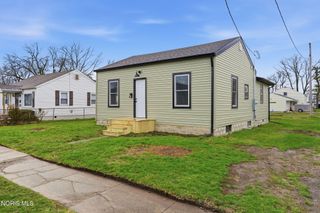 243 Monroe Avenue, Findlay, OH 45840