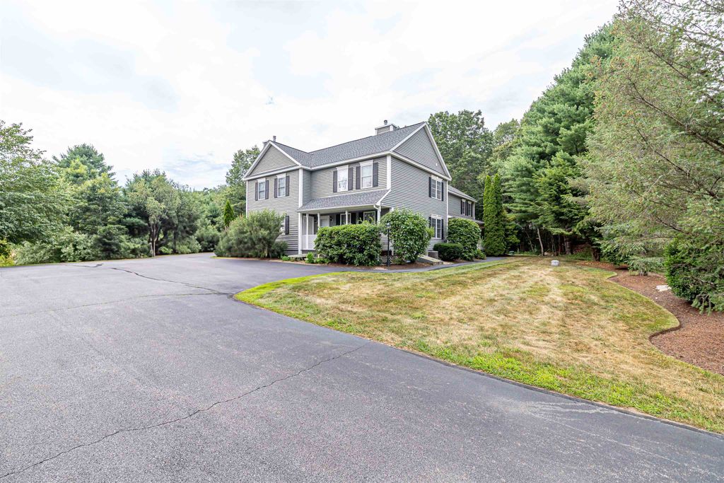 33 Merrimack Rd # C, Amherst, NH 03031