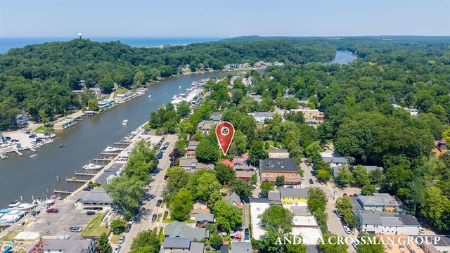 118 Hoffman Street, Saugatuck, MI 49453