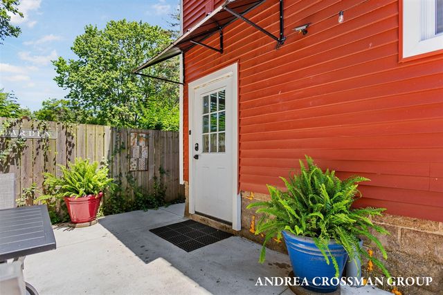 118 Hoffman Street, Saugatuck, MI 49453