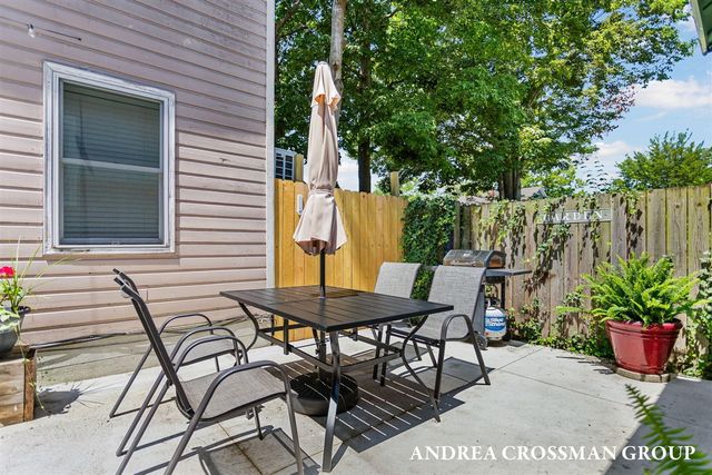 118 Hoffman Street, Saugatuck, MI 49453
