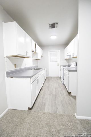 1031 Fabulous, San Antonio, TX 78213