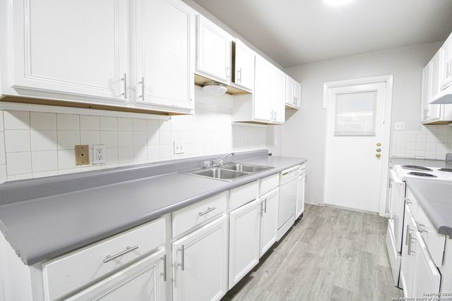 1031 Fabulous, San Antonio, TX 78213