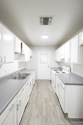 1031 Fabulous, San Antonio, TX 78213