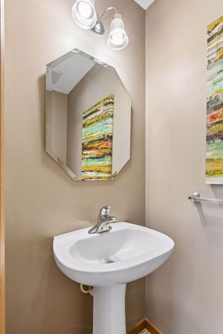 7764 Arboretum Village, Chanhassen, MN 55317