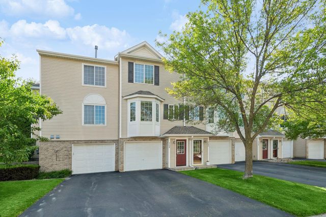 7764 Arboretum Village, Chanhassen, MN 55317