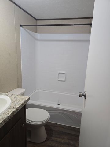 511 E Oakdale Street 314, Keene, TX 76059