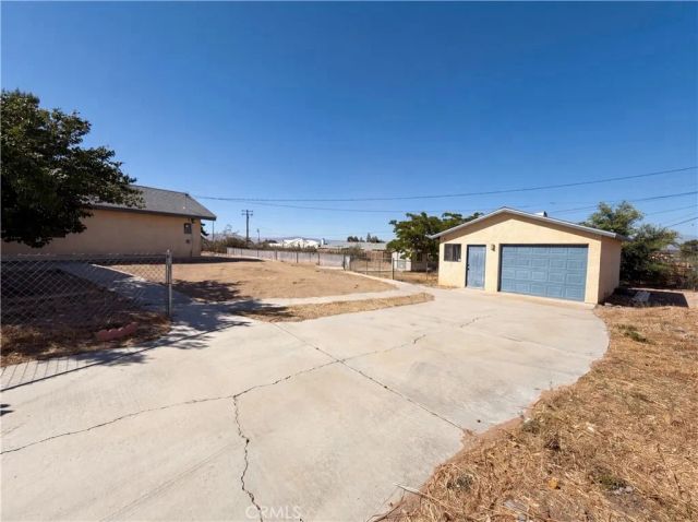 15852 Mandan, Apple Valley, CA 92307