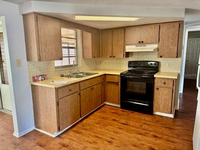 9617 LAKE CHRISE LANE, Port Richey, FL 34668