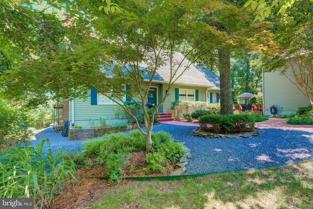 579 BAY POINTE DR, Montross, VA 22520