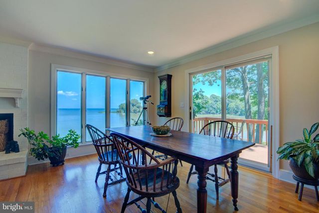 579 BAY POINTE DR, Montross, VA 22520