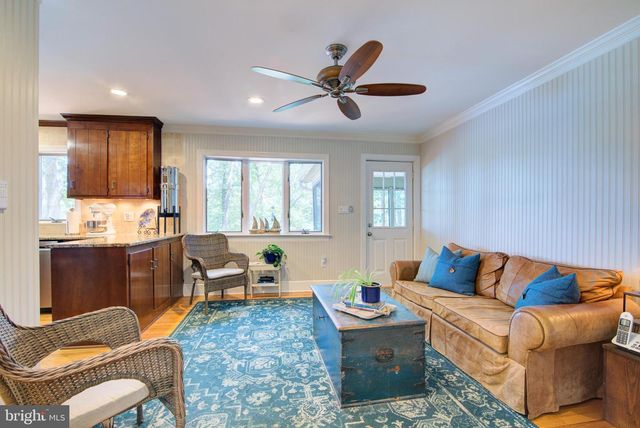 579 BAY POINTE DR, Montross, VA 22520