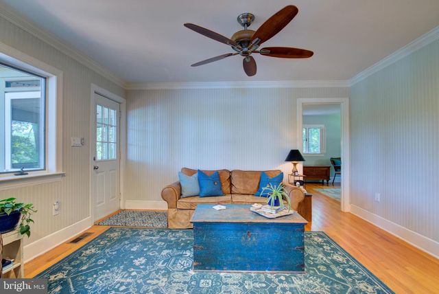 579 BAY POINTE DR, Montross, VA 22520
