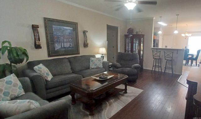 5425 Pin Oak Lane, North Little Rock, AR 72117