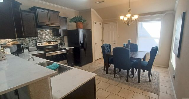 5425 Pin Oak Lane, North Little Rock, AR 72117