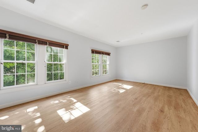 12483 ROSE PATH CIR, Fairfax, VA 22033