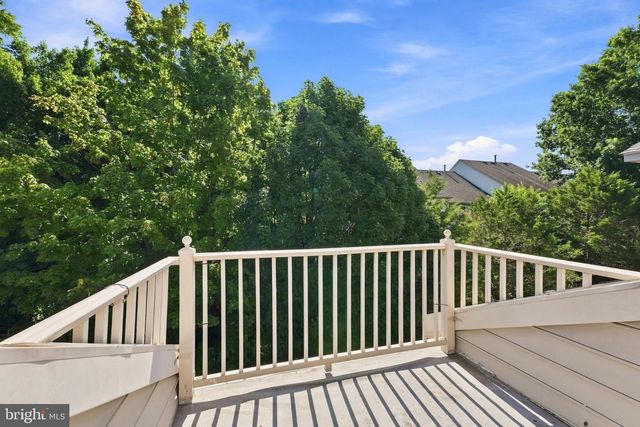 12483 ROSE PATH CIR, Fairfax, VA 22033