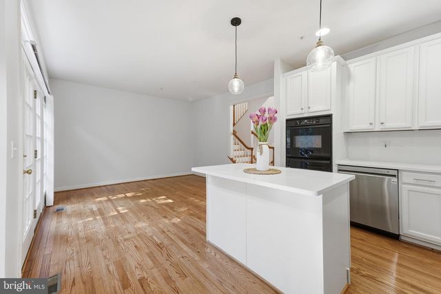 12483 ROSE PATH CIR, Fairfax, VA 22033
